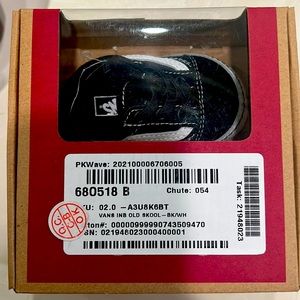 Newborn Van Soft Sneakers. Size 1 (0-6 weeks)